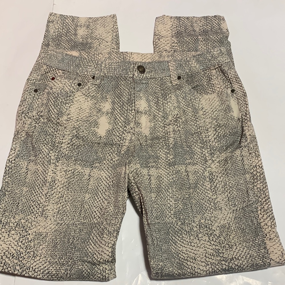 Simon Chang misses straight leg snake skin print pants black tan color size 6